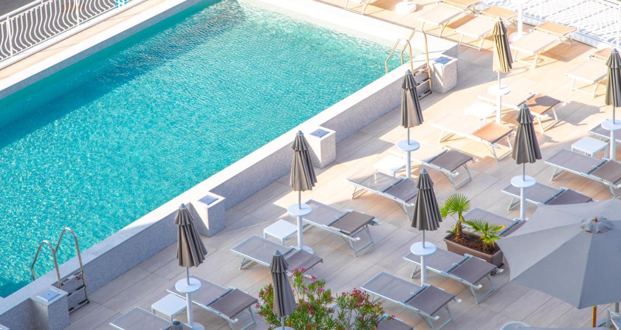 Hotel Nember Lido di Jesolo Dış mekan fotoğraf