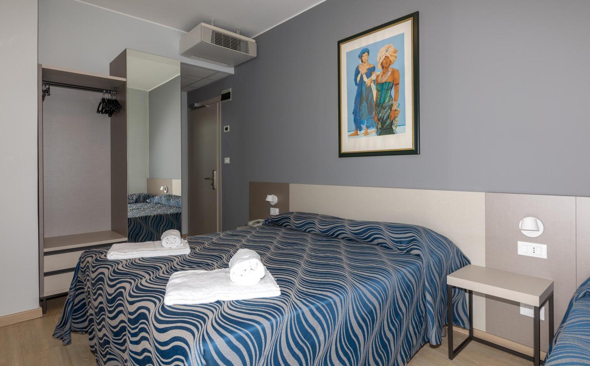 Hotel Nember Lido di Jesolo Dış mekan fotoğraf